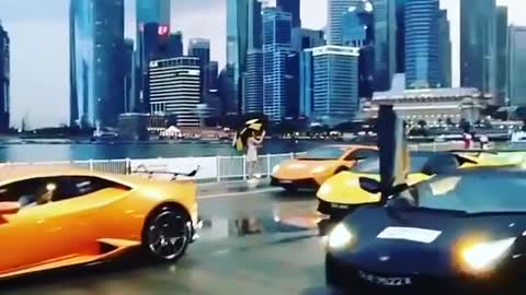 LAMBORGHINI SHOW OFF IN DUBAI