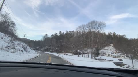 NW NC at The Treehouse 🌳 Dashcam / Green Mountain township. 56 square miles 644 people.