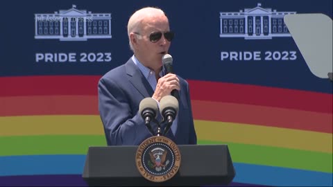 Quando il presidente americano PEDO JOE Biden a giugno 2023 onorò l'annuale mese dell'orgoglio LGBTQ alla Casa Bianca a Washington D.C 🏳️‍🌈DOCUMENTARIO NON ENTRERANNO NEL REGNO SANTO DI DIO quindi NO LGBTQIA+,SODOMITI,ZOOFILI,STREGHE