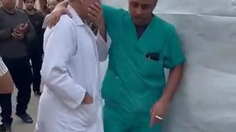 A surgeon in Gaza had to amputate his son's leg without anesthesia