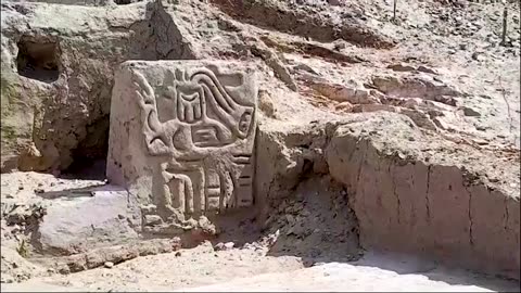 Peruvian team discovers 4,000-year-old temple under dune