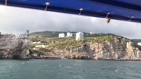 Visita turistica a Yalta in Crimea(Russia) LA MONTECARLO RUSSA DOCUMENTARIO posto giusto dove chiedere l'asilo politico appunto in Russia a volte basta solo cambiare Paese per essere felici..come in Italia giusto??