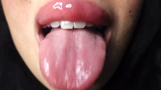 ASMR LENS LICKING NO TALKING VERY WET AND SLURPING MOUTH SOUNDS