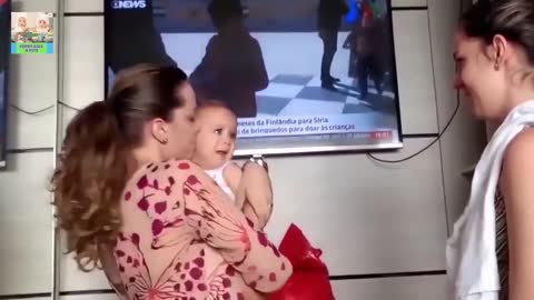 Funny videos, babies get confused by twin parents compilation