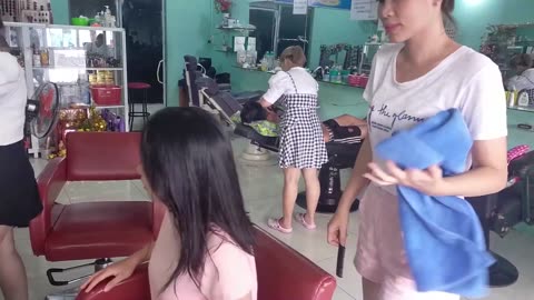 Massage relax head and face | Vietnam babershop