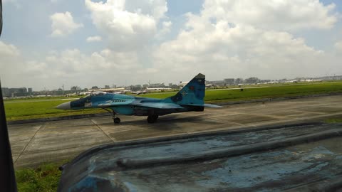 miG-29 Fighter jet trying to fly