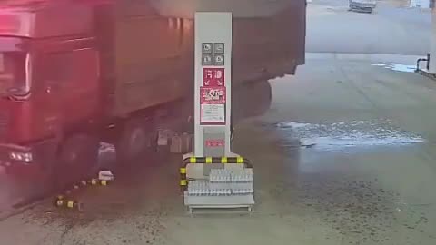 The truck's Parking brake failed