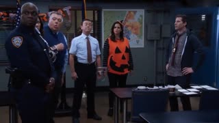 The Heist Prize Is Revealed | Brooklyn 99 Season 7 Episode 11 | Valloweaster