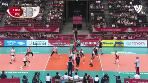 LEON Powerful volleyball spikes