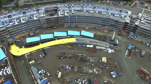 Vista desde un drone de la nueva central de Apple