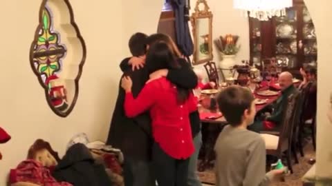 Santa Claus Helps Guy Pull Off Surprise Marriage Proposal