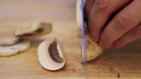 How To : Slice Mushrooms at Home