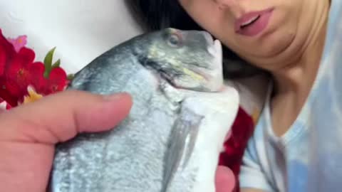 Husband Prank With Beautful Wife 😂 Fish Kissing