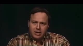 In 2002 Alex Jones warned about the New World Order.