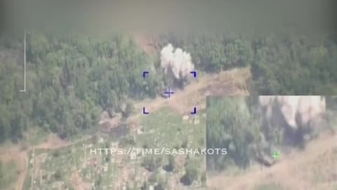 Ukrainian SPH 2S1 Gvozdika being hit by Krasnopol