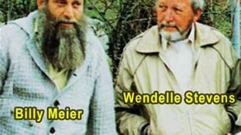 UFO - Col. Wendelle Stevens on Billy Meier UFO photos