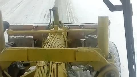 Как снег чистят в России.