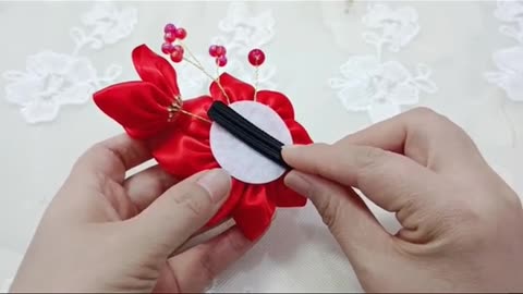 "Chic Creations: DIY Hair Clip Designs"