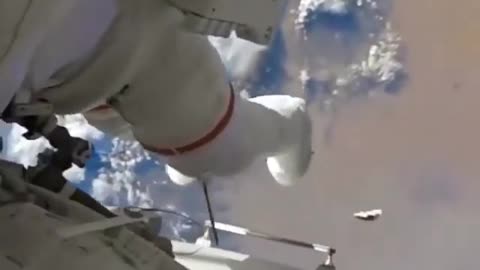 Astronaut footage in space