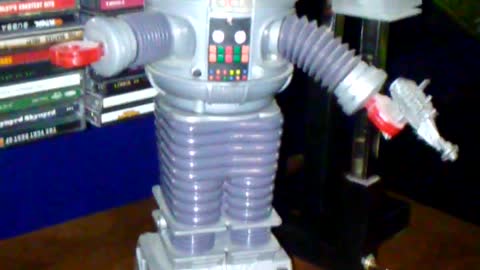 LOST IN SPACE " ROBOT "