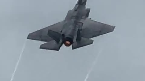 Happy 4th of July! Let's celebrate this Incredible F-35C Maneuvers in the St. Louis Air Show 2024.