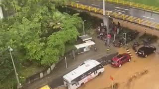 Video: Grave emergencia en Medellín por las lluvias con granizo de este jueves