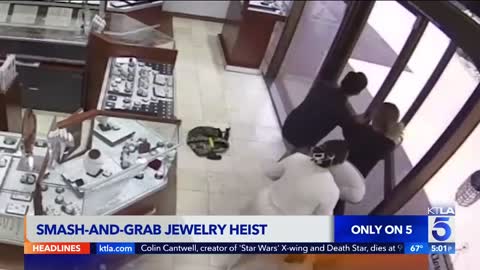 Hammer-Wielding Robbers In California Get Roughed Up By Jewelry Store Employees