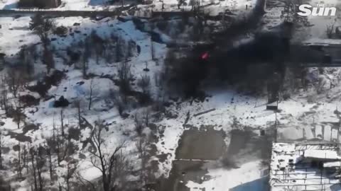 OMG / Ukraine's Airborne Brigade destroys Russian tanks with launchers