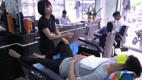 1,800 km from Hanoi to Ho Chi Minh barber shop, successful employment