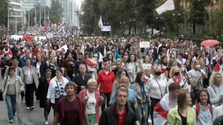 Miles de personas piden en Minsk la renuncia de Lukashenko
