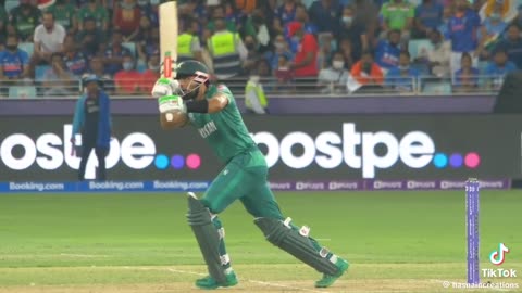 Bobby King 👑 ... Baber Azam The king of the Cover drive