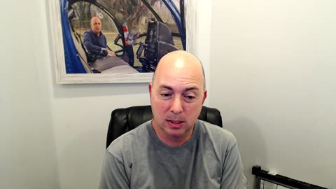 REALIST NEWS - Comms? Trump planes hits another parked plane. 33 year old plane?