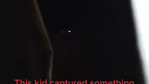 WHAT did this kid capture in the sky on video? 🤷🏻‍♂️