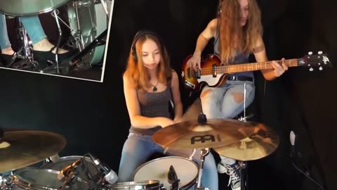 Billie Jean (Michael Jackson); Drum/Bass Cover by Milena and Sina