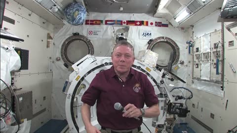 ISS Commander Chats with Hispanic Students