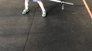 sumo deadlift