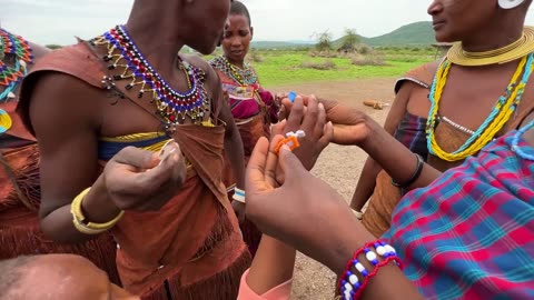 African Tribes Try American Candy For The First Time