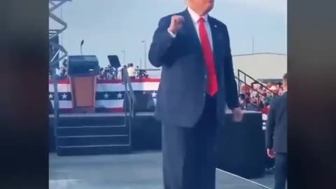 Trump creazy dance get viral !