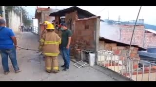 Video: Incendio en San Gil dejó sin nada a una familia