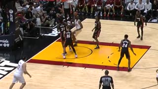 Mobley Posterizes Opponent with Dunk! Cavs vs. Heat