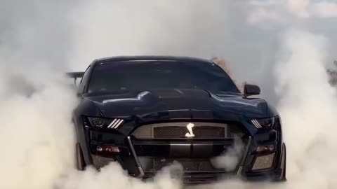 Mustang massive burnout smoke