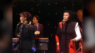 Chic - Good Times (Live Footage)