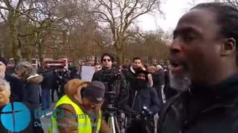 Shirt Lifter Don't become dhimmi Speakers Corner