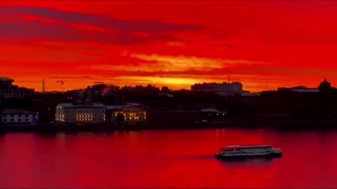 Blood red sky in russia warning to ✋️ doing evil