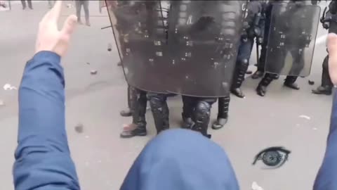 PARIS IS GOING OFF! Police Retreats After Being Overwhelmed By The Resistance.