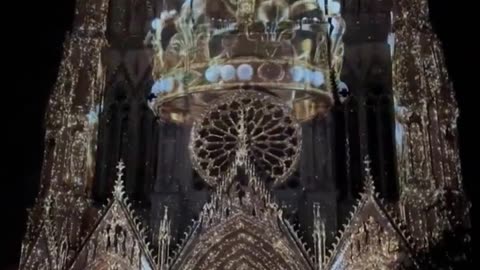BEAUTIFUL ~THE NOTRE-DAME CATHEDRAL IN REIMS~FEATURES A PROJECTION MAPPING OF A JEWELED CROWN
