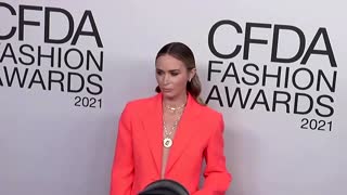 Stars shine on the CFDA awards red carpet