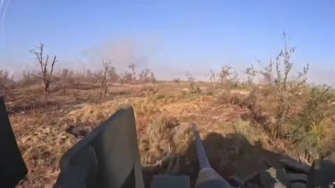 💣 🔥 POV of a Bradley Hitting an Anti-Tank Mine near Robotyne | Real Combat Footage