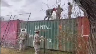 Texas National Guards install more razor wire and barriers at Shelby Park