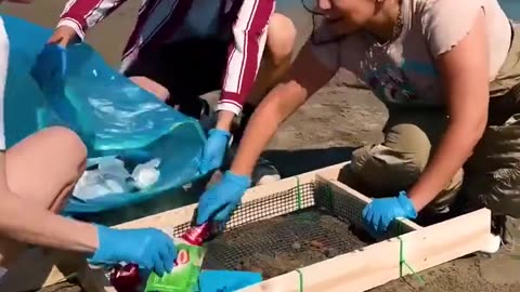 🌴They didn't expect their beach clean-up to turn into a treasure hunt!